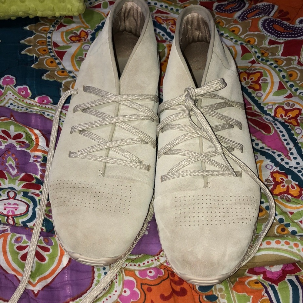 Men’s Under Armour shoes size 10